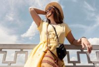 Jenis Pakaian Yang Cocok Untuk Cuaca Panas Dan Lembap