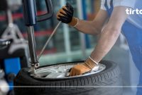 Panduan Lengkap Mengganti Ban Mobil Sendiri